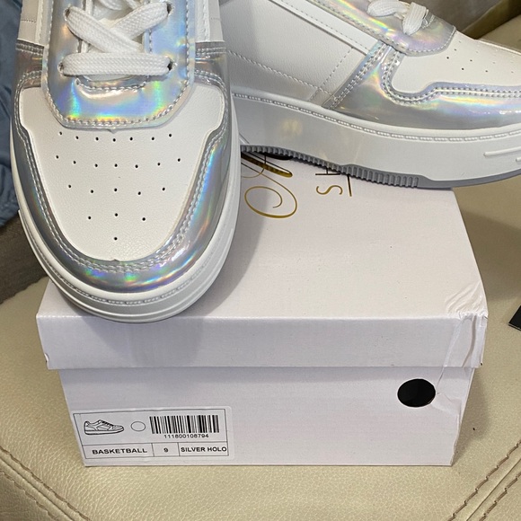 🎄Holiday Sale🎄Mata Shoes Holographic White/Silver Platform Fashion Sneakers NIB - Picture 5 of 7